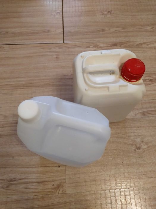 Канистры пластиковые 5л