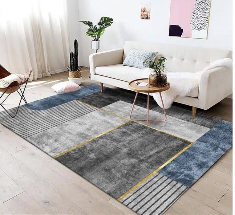 ковер для дома. Новый, стильный.