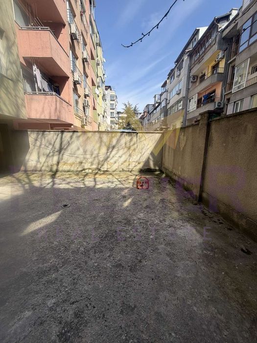 Гараж в Варна-Лятно кино Тракия площ 15 цена 100