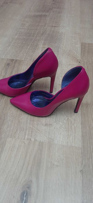 Продам туфли Basconi