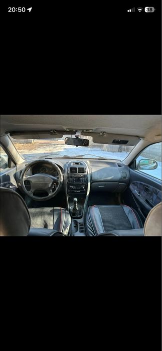 Митсубиши каризма