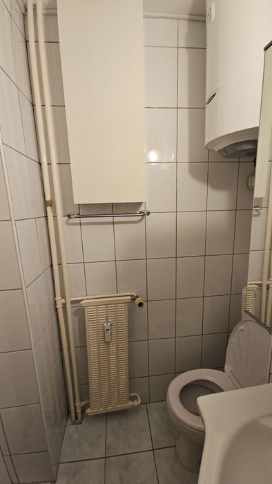 Proprietar, inchiriez garsoniera mobilata si utilata Piata Iancului, strada Avrig, contract ANAF