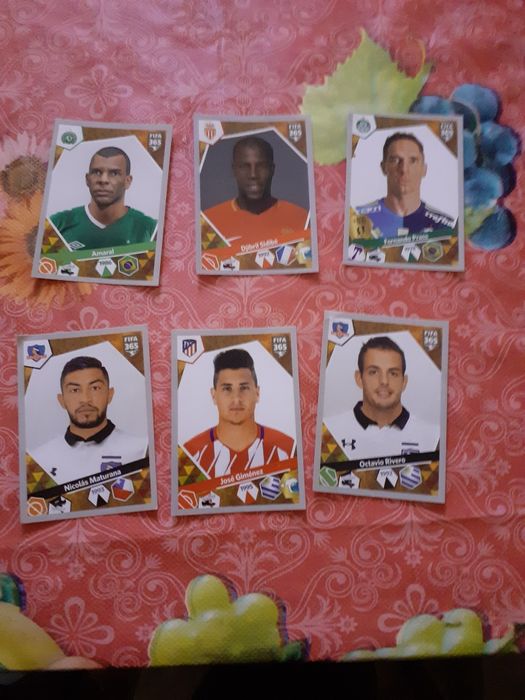 Vând autocolante fotbal FIFA The Golden World of Football