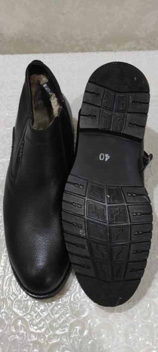 Продам мужскую обувь 39-40