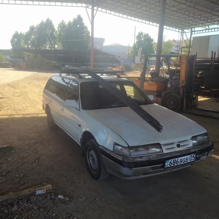 Мазда 626 на ходу