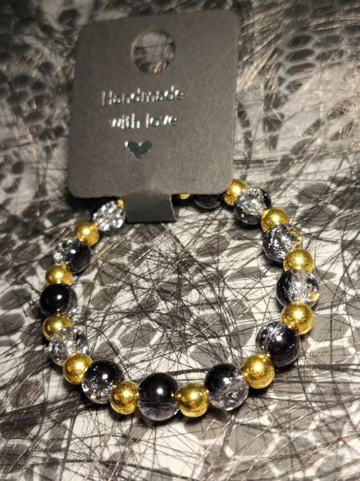 Ръчно изработени гривни