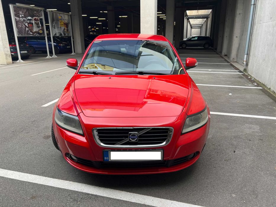 ВОЛВО С 40 2.0 136КС