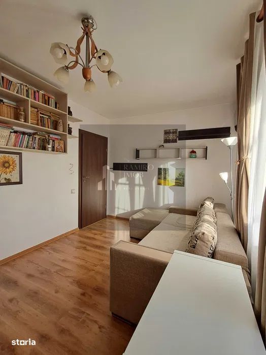 Apartament 2 camere, Aparatorii Patriei, curte proprie, centrala