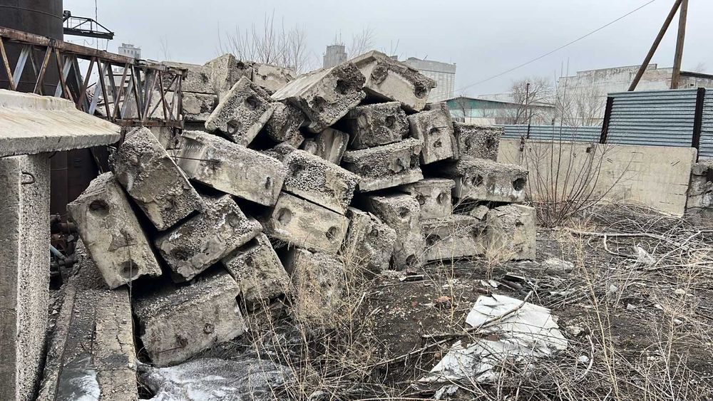 Стройматериалы, фундаментные блоки  панели.