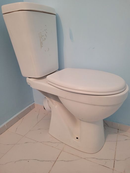 Унитаз и раковина продам