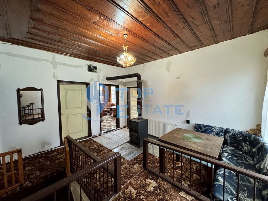 Продава се Къща в Елена - 214 кв.м за 141 €/кв.м - Снимка #3