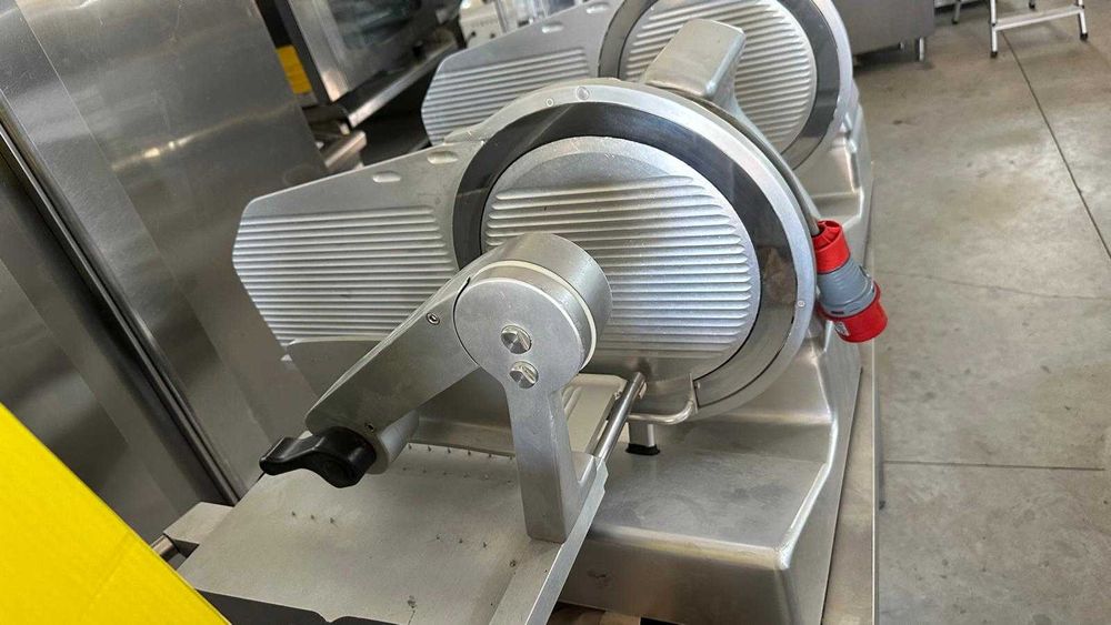 Feliator Bizerba VS 12 F cu plan vertical Drept lama de 330mm premium