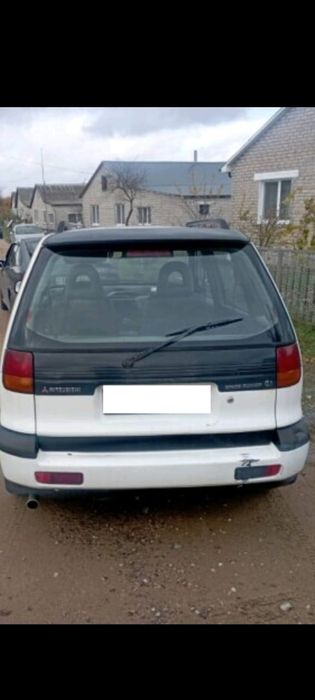 Митсубиси спес вагон