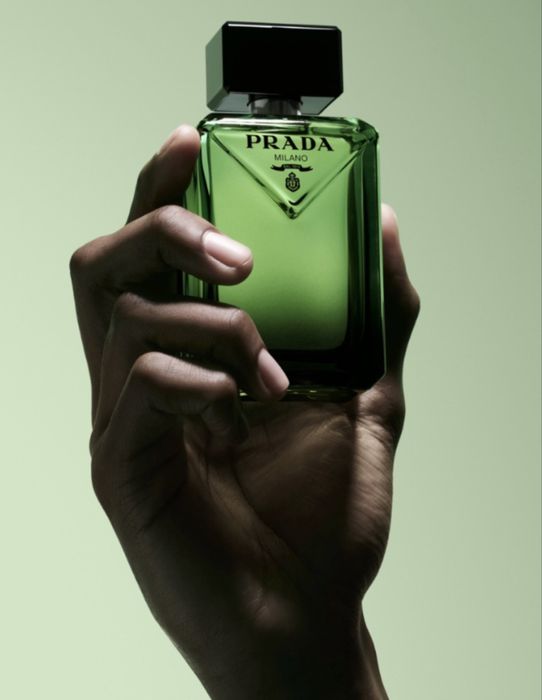 Нов парфюм Prada paradigme