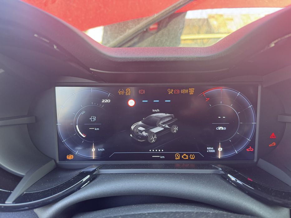 Alfa Romeo Junior avariat 01.2026 doar 1450km 1,2 hybrid TVA inclus