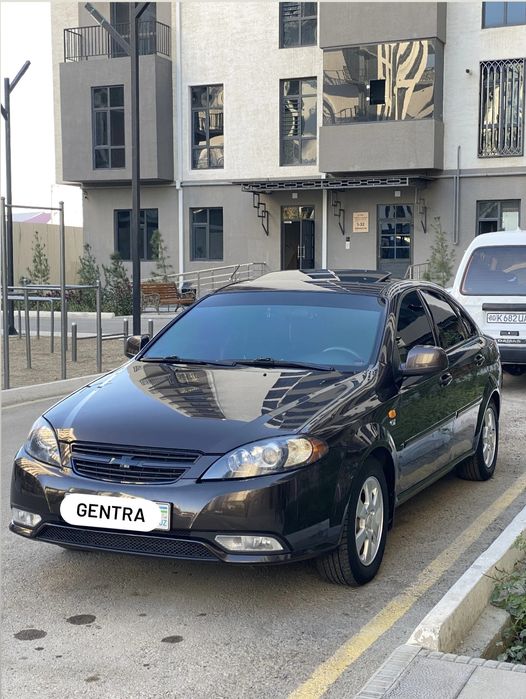 Gentra avtomat sotiladi