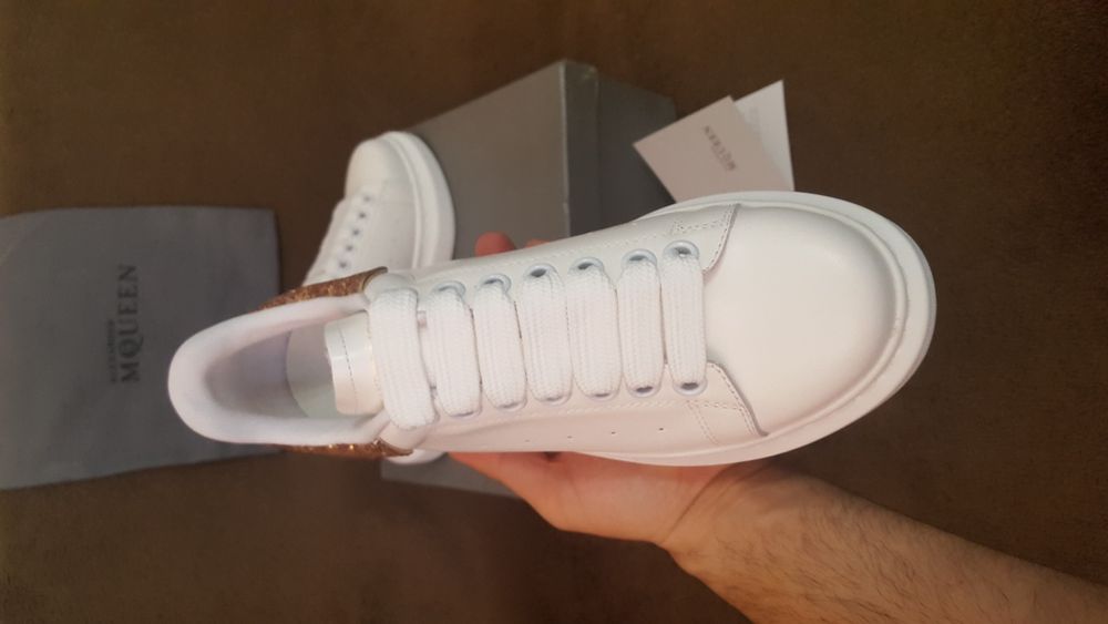 Уникални дамски обувки