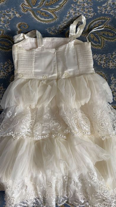 Платье праздничное