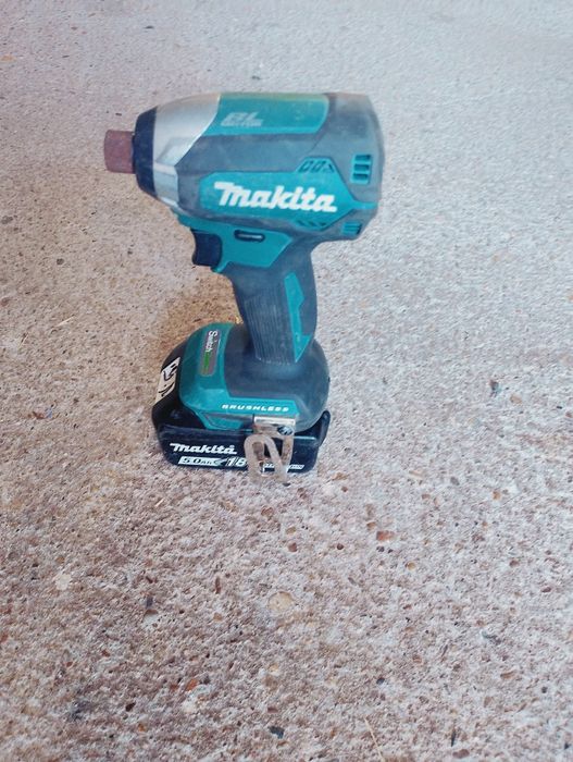 Ударни оригинални безчеткови инструменти макита.