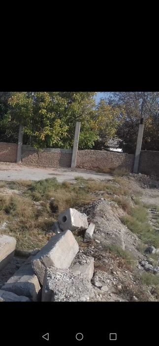 Столбы бетонные 3 штук