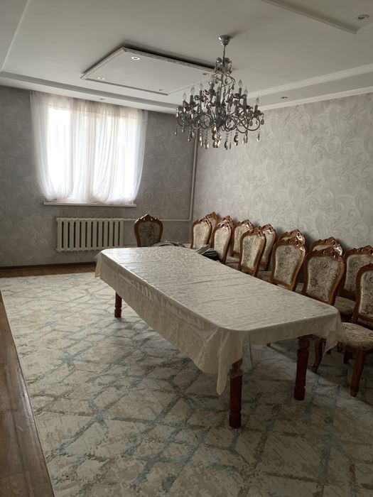 продаеться стол стуля