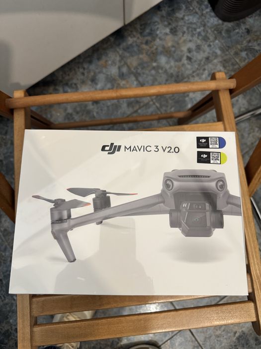 Drona DJI Mavic 3 varianta 2.0 Aircraft & Gimbal Module ( cu elice incluse ) Bon fiscal ! Garantie ! Factura !
