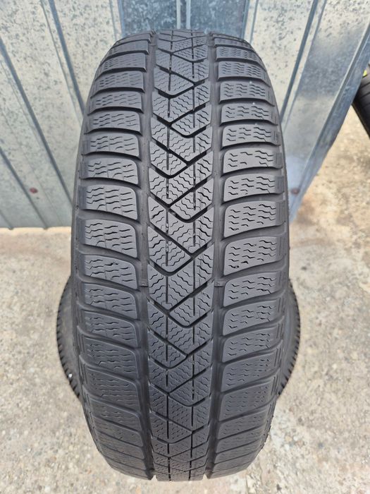 1 Anvelopa de IARNA - 205/60/17 93H - Pirelli Sottozero * OEM BMW - Stare BUNA - DOT 2015 !