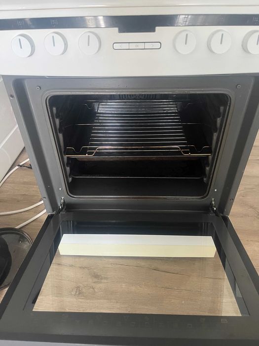 Продается газовая плита Hansa б/у