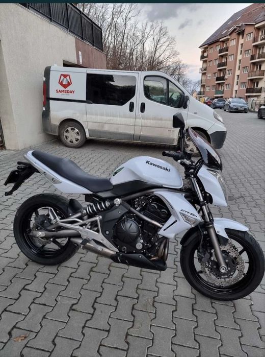 Kawasaki  er-6n limitat A2