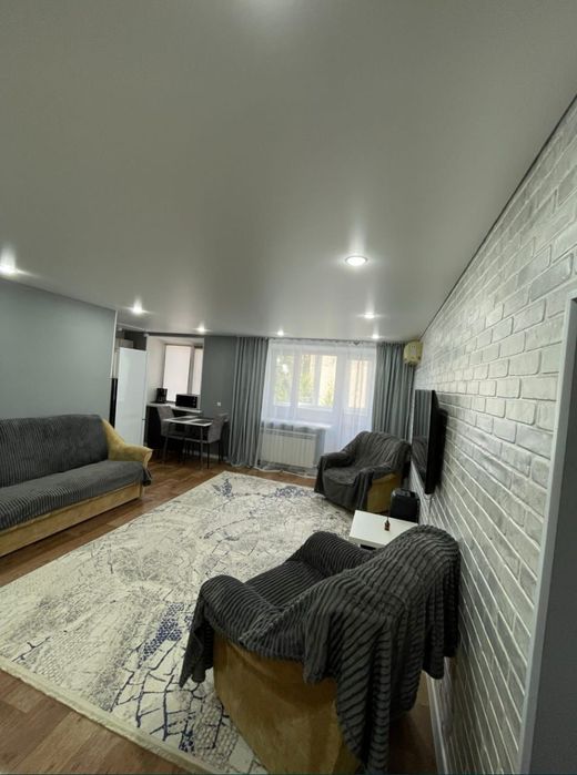 Продам 3 ком кв 57 м2 в районе революции