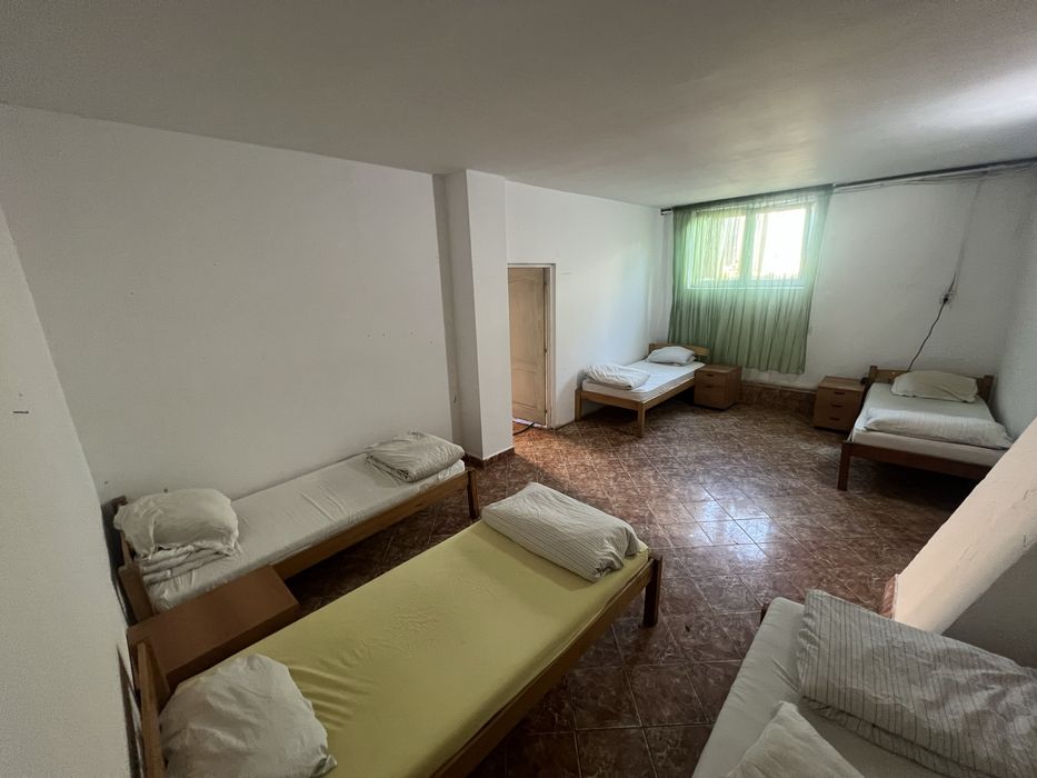 Inchiriez casa pentru muncitori cazare