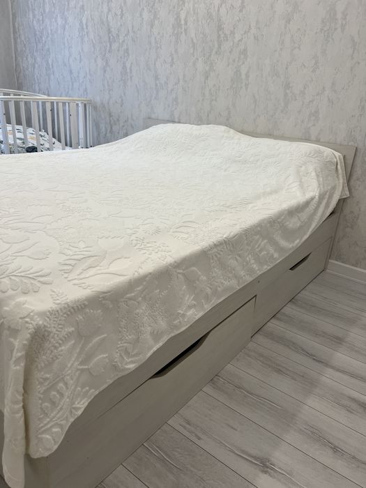Кровать двуспальная 160*200