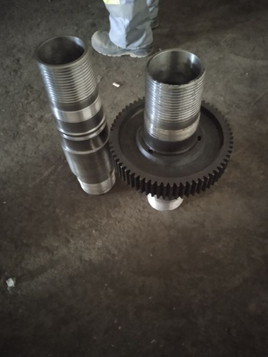 Токарный фрезерный сверловка  работой