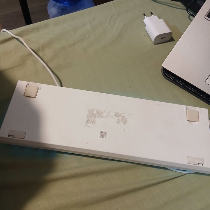 Продам Клавиатуру e-yooso z-686