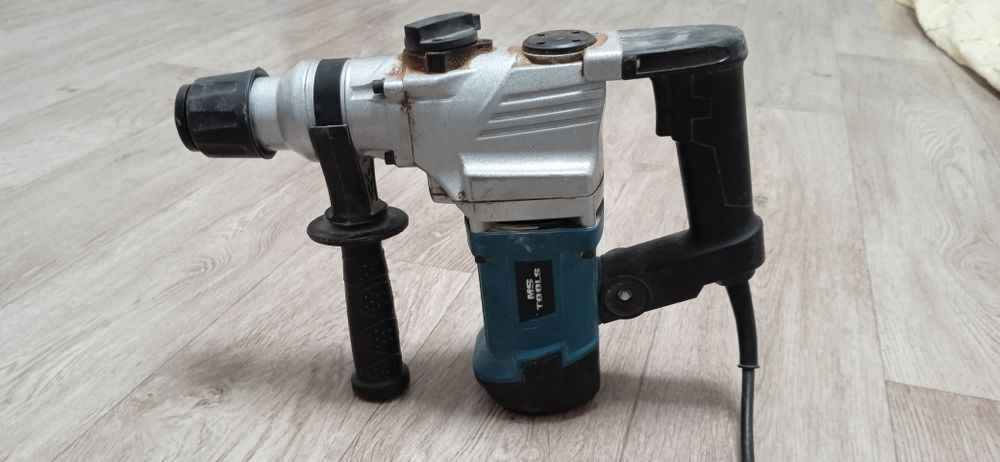 Аренда перфоратора Bosch .