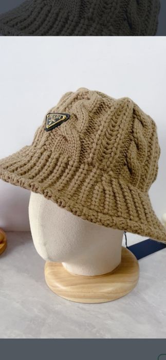 Pălărie Prad*a, model 2026, 3 modele, preț fix