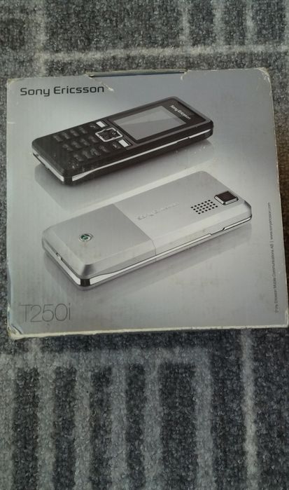 Телефон Sony Ericsson