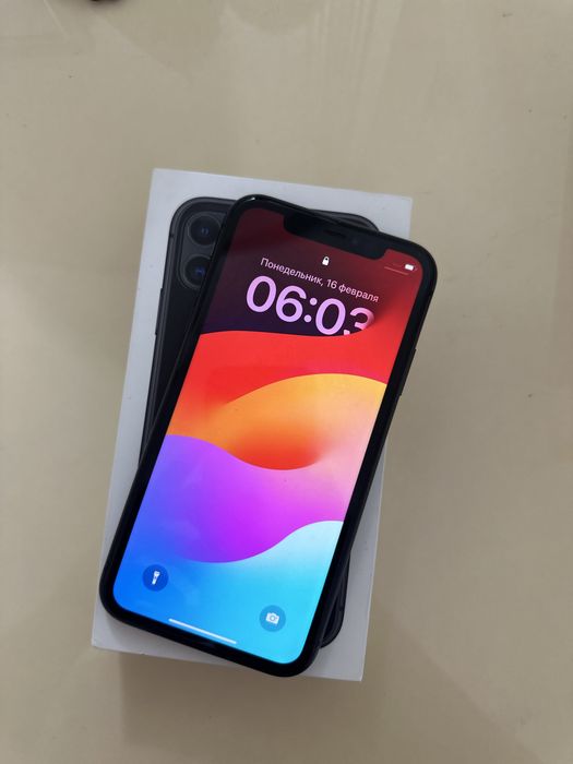 Айфон 11 128гб.