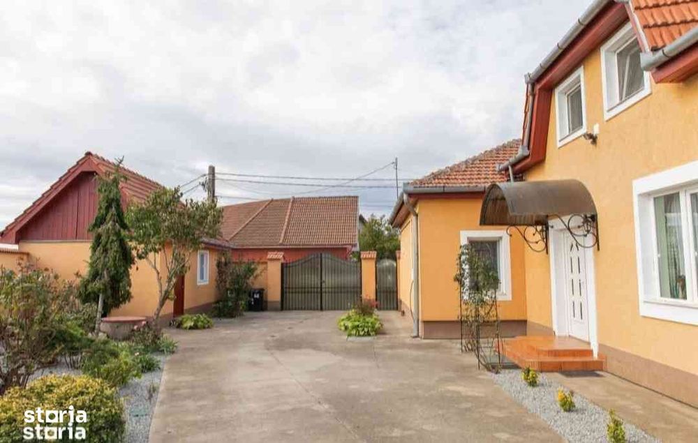Vilă  Parter+ Mansardă Santandrei mobilată utilată