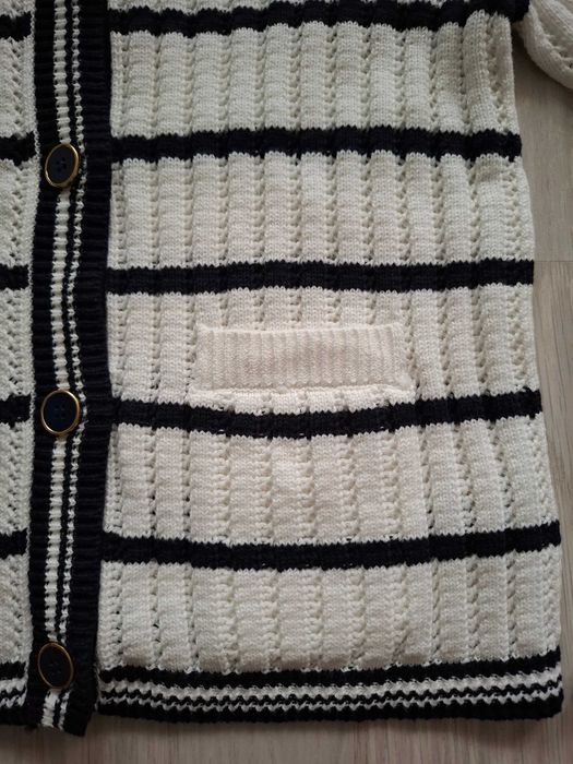 Страхотна Жилетка, чисто нова, размер S