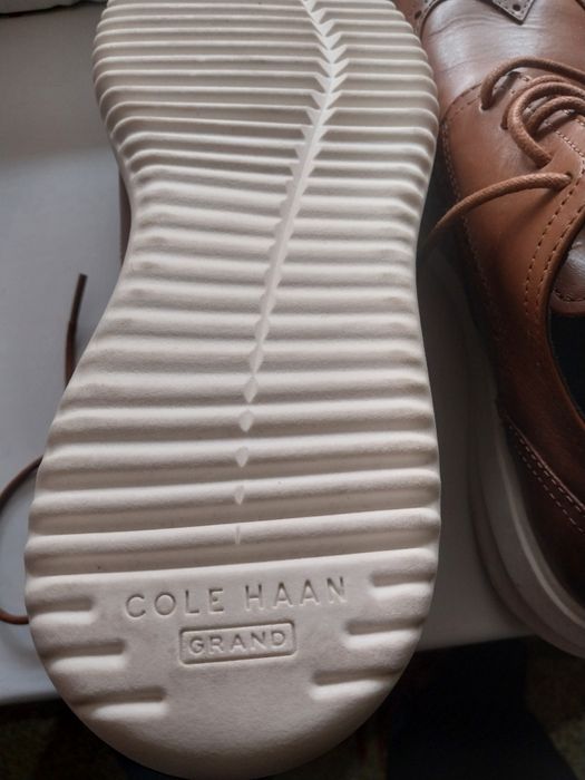 Новый кожаные импортный туфли