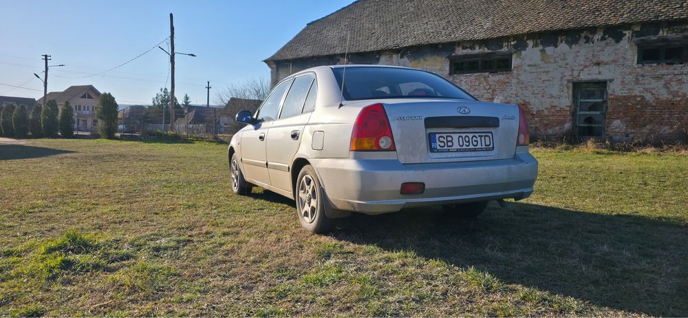 Hyundai Accent de vanzare