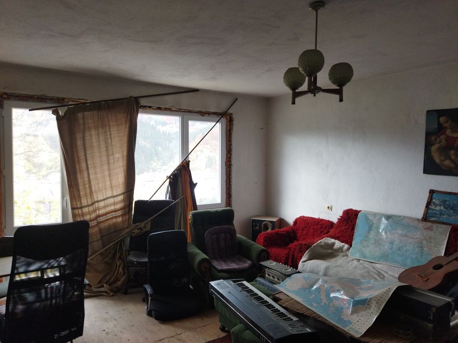 Продава се Етаж от къща в Смолян, Горно Райково - 141 кв.м за 752 €/кв.м - Снимка #9