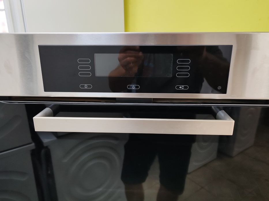 Иноксова фурна за вграждане  със само почистване Миеле Miele Made in Germany Pirolise 2 години Гаранция!