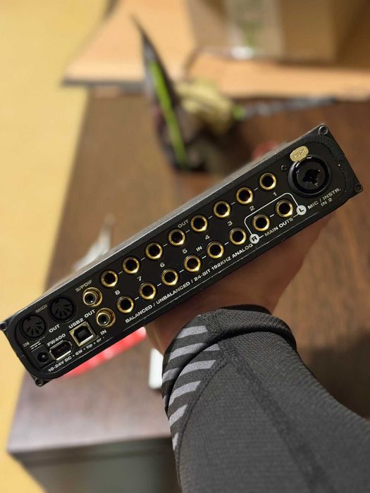 placa audio MOTU ultralite mk3 hybrid