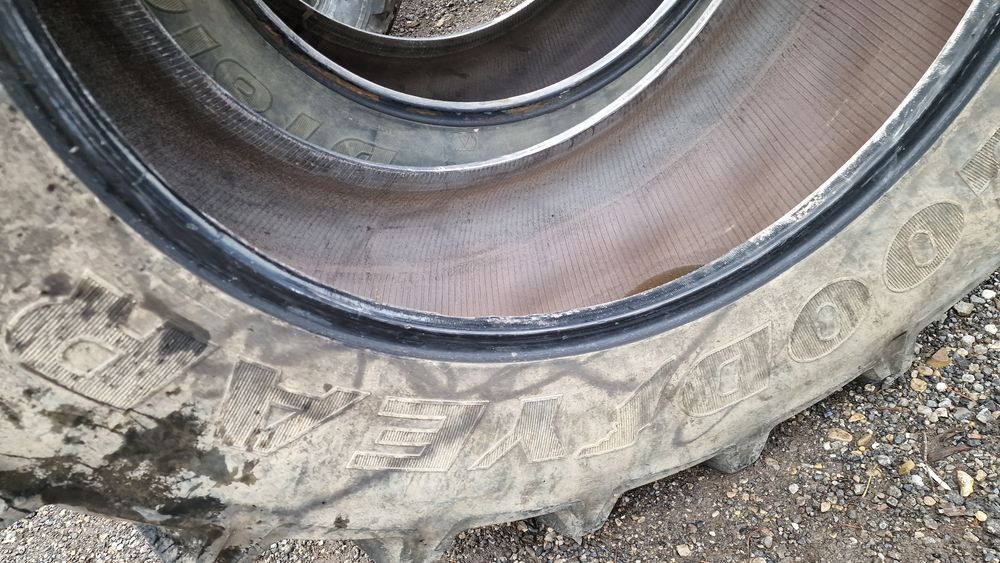 CAUCIUCURI Agri 520/70R34 marca Goodyear