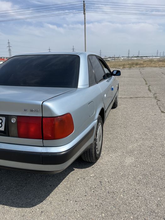 Ауди 100 с4 2 куб моно