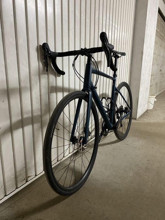 Шосеен велосипед Specilized Allez Sport Рамка 56 Shimano Tiagra