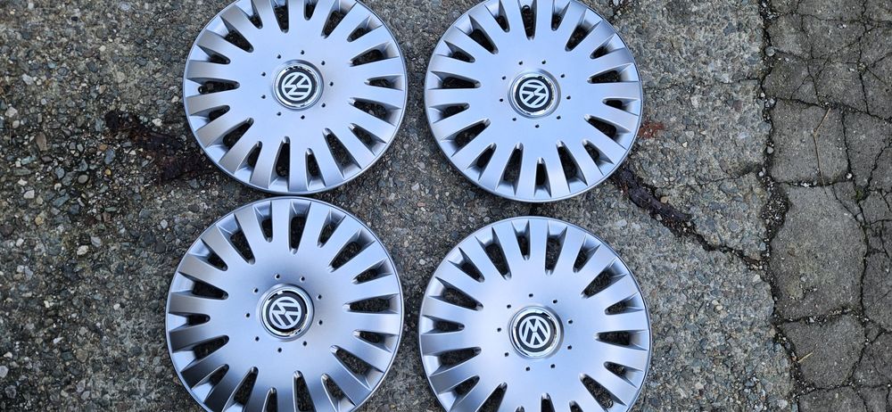 Тасове 15 vw golf 6. Caddy 15 цола тасове  4 броя