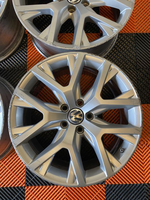 Jante originale Volkswagen passat alltrack , Arteon pe 18
